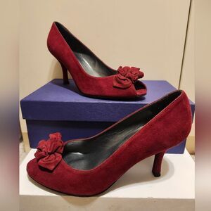 NIB Stuart Weitzman "Bowling" Deep Red Suede Peep Toe Pumps sz.9 Ret.$345